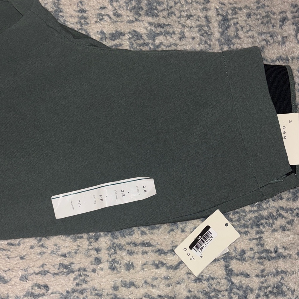 a new day Women's Skinny Pants in Dark Green